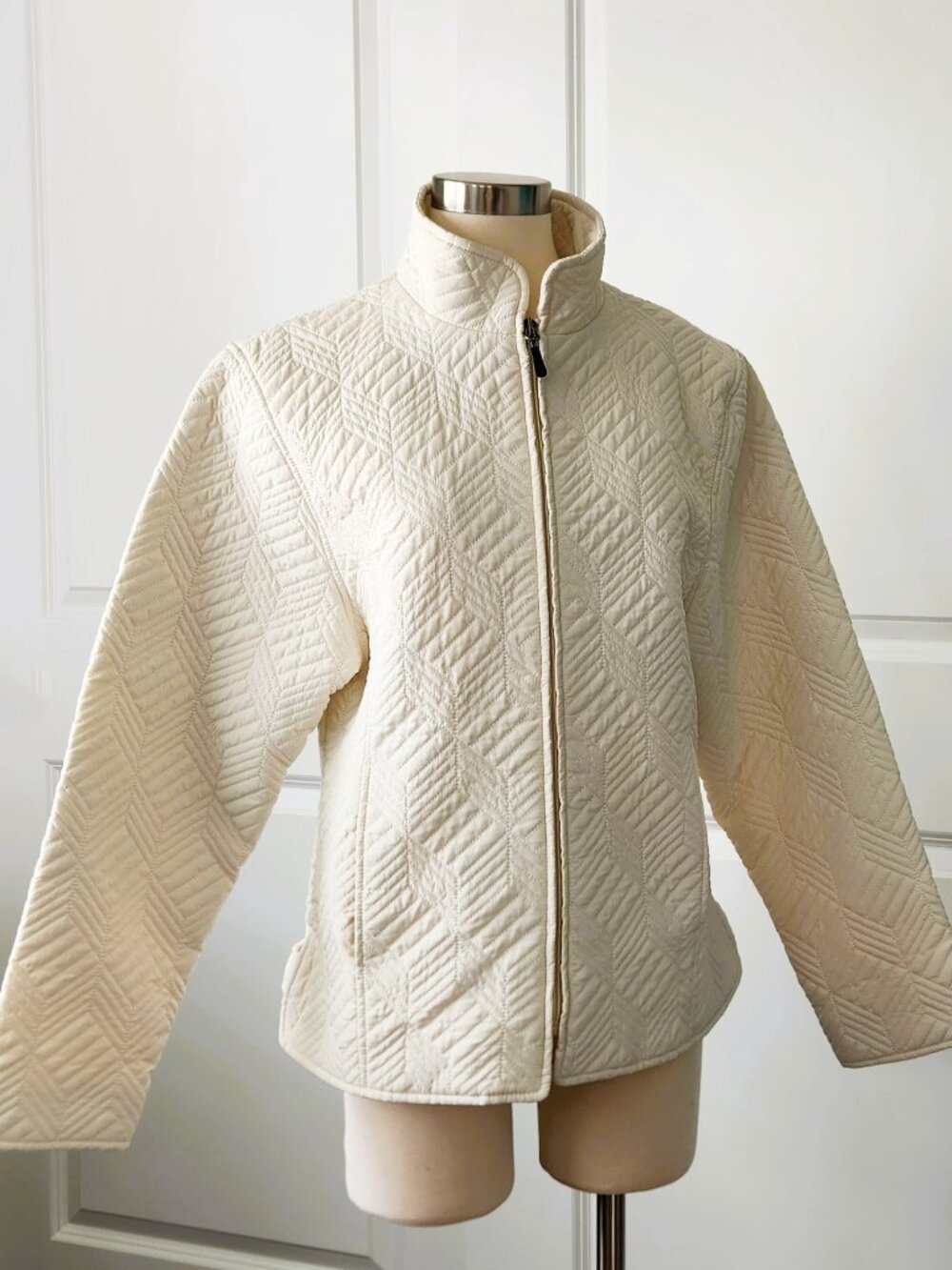 Nina Capri Cream Colored Quilted Jacket Women's Size XL
